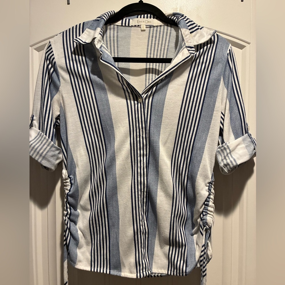 Eden & Olivia Blue and White Striped Women's Button Down Shirt